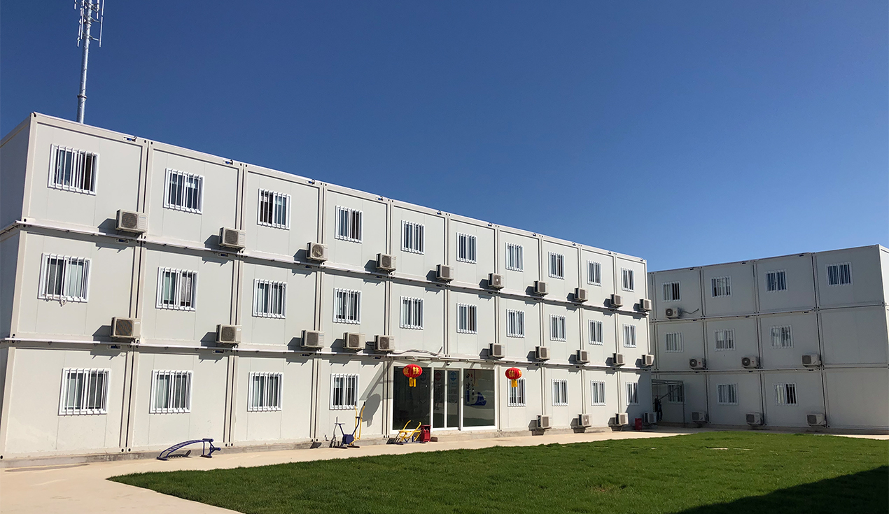 阿联酋活动板房出口：诚栋助力石油营地模块化集成房屋高效落地